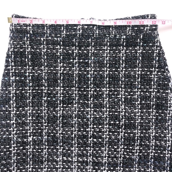 Tweed-like Mini Skirt - Picture 8 of 8